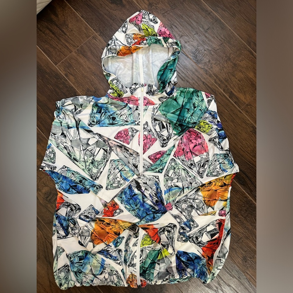 Women Nike diamonds dri fit zip up size xs fits for s and m like new